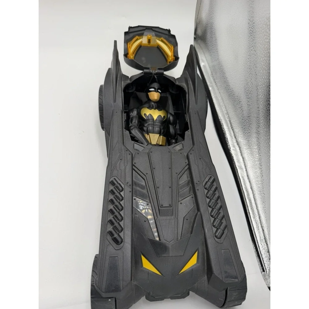 Spin Master DC Batman Bat-Tech Batmobile w/ 12